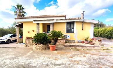 VILLA INDIPENDENTE 5 minuti da Alghero
