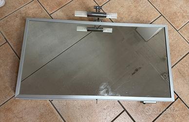 Specchio contenitore per bagno