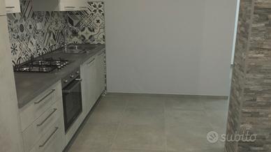 Nuovo - centro bilocale arredato