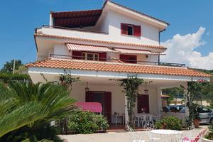 Appartamento vista mare