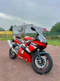 yamaha R6 2001   yzf-r6 99-02