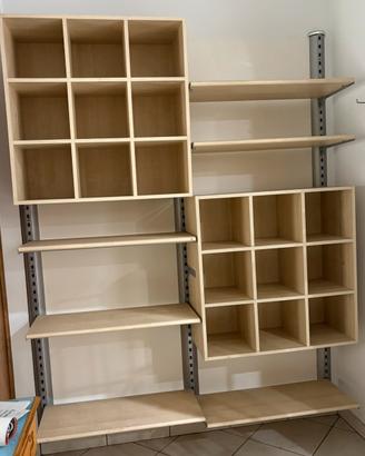 Allestimento parete negozio o cabina armadio
