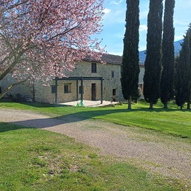 Casale in Umbria uscita e45 Gubbio