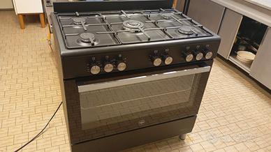 Forno  NUOVO a 5 fuochi 
