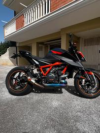 Ktm 1290 super duke r