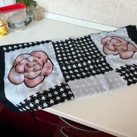 Sciarpa Stola Pied-de-Poule e Camelie