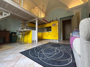 Monolocale Varese ligure