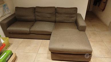 divano a 3 posti con penisola