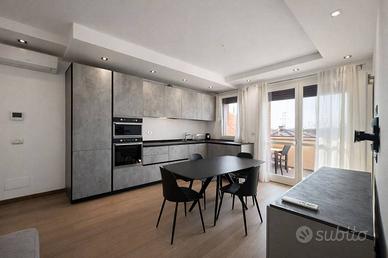 Appartamento di 89 m² con 3 locali e box auto a Fe