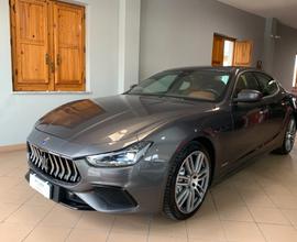 Maserati Ghibli V6 430 CV SQ4 Gransport
