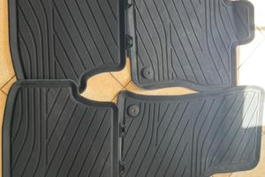 Serie tappetini in gomma VW GOLF 8