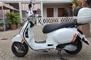 vespa GTS SPORT