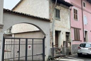 Immobile in asta di 101 m² con 4 locali a Basaluzz