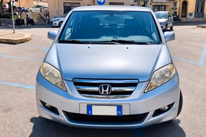 Honda FR-V