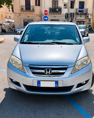 Honda FR-V