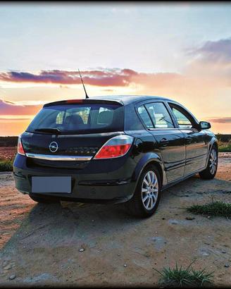 OPEL ASTRA H 1.6 BENZINA/GPL – 75.000 KM -