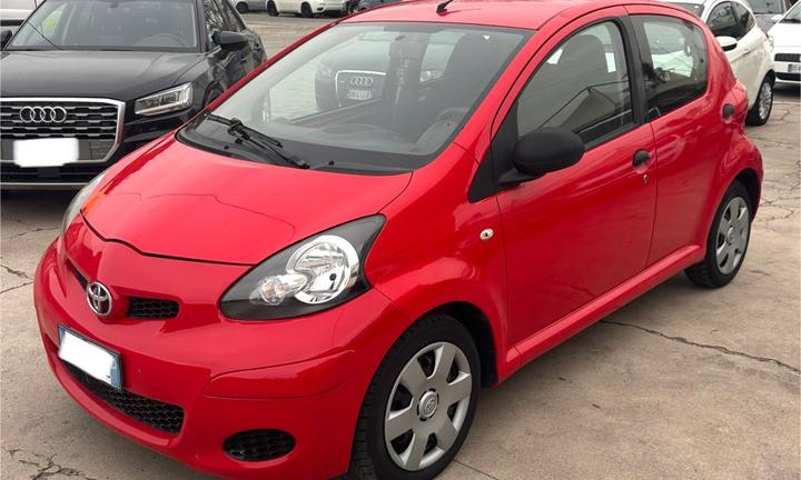 Toyota Aygo 1.0 Benzina 68 cv 5 porte Now 10/2009