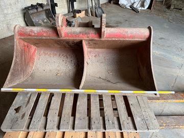 Benna liscia per escavatore 80 100ql