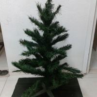 Albero di Natale e capannina