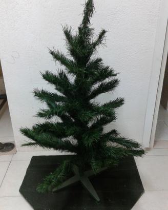 Albero di Natale e capannina