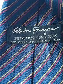 Salvatore Ferragamo cravatta blu a righe 100% seta