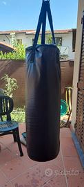 Sacco da Boxe Outshock (20kg) + supporto da muro