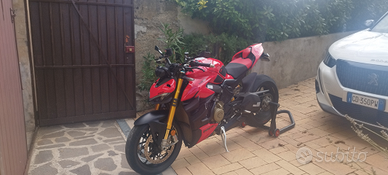 Ducati streetfighter v4s
