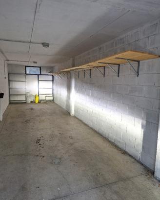 scaffali e panneli per box