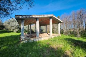 San cesareo:rustico indipendente