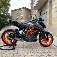KTM Duke 390