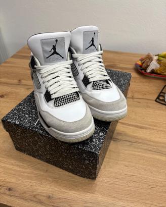 Jordan 4