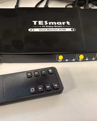 TESmart KVM USB-C  2 monitor / 2 laptop