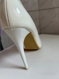 Scarpe decolte bianche lucide nr 37