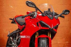 Ducati supersport 950s