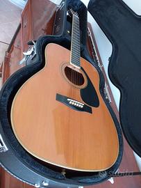 Chitarra Acustica con custodia rigida