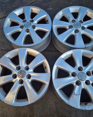 Cerchi In Lega Da 16" Per Toyota Corolla 2006