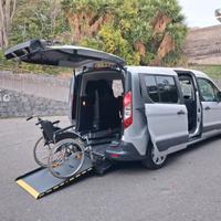 Ford Tourneo Connect Pianale ribassato con rampa d