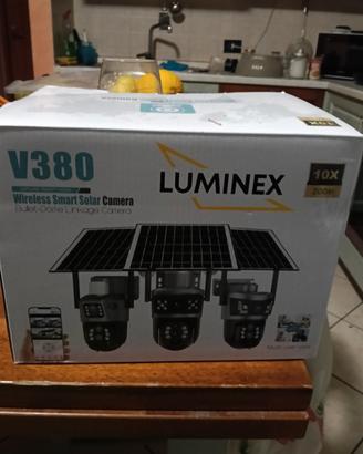 telecamera wifi 3 in 1 , con pannello solare flash