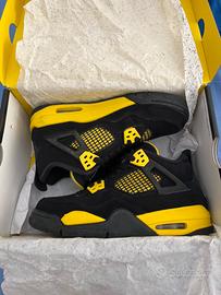 Air Jordan 4