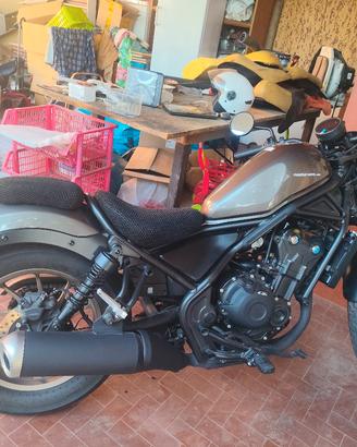 moto Rebel 500