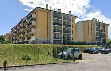 Appartamento di 112 m² con 3 locali e box auto a R