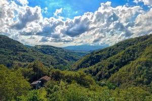 Casa immersa nel verde