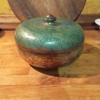 Scatola in ceramica di Giancarlo Piani Faenza