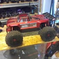 arrma notorius 1/5 8s pari al nuovo