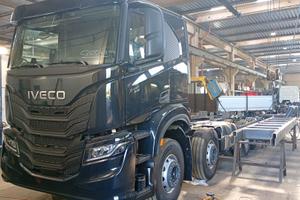 Iveco XWAY AT350X54Y/PS ON (IN ALLESTIMENTO)