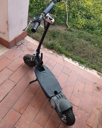 monopattino elettrico 