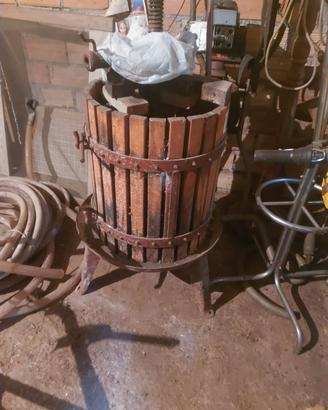 pressa del vino