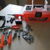 set cassetta attrezzi con trapano a pile