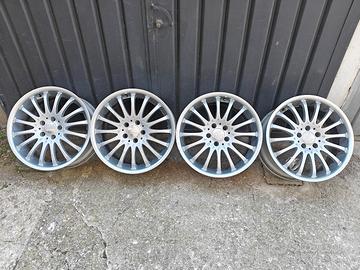 MERCEDES CERCHI CARLSSON 1/16 18 " 