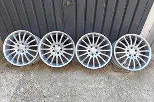 MERCEDES CERCHI CARLSSON 1/16 18 " 